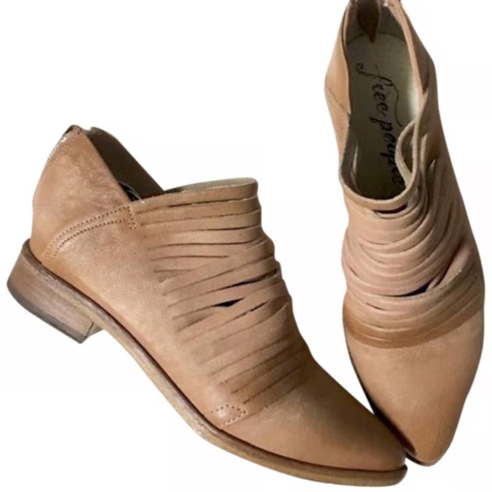 ⭐️SALE⭐️Free People Lost Valley Ankle Boot in Tan size 38/7